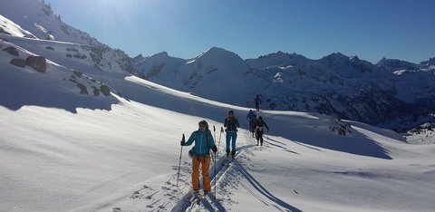 SKITOURENSEMINARE SKITOURENSEMINARE